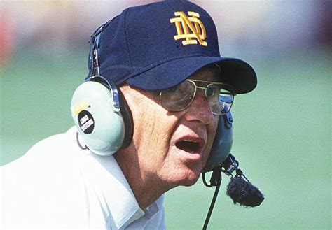 where did lou holtz coach.